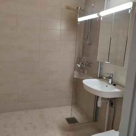 Winter Moon Aparment روفانييمي
